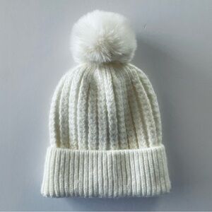 Vince Camuto Cozy Off White Knit Pom Women’s Beanie